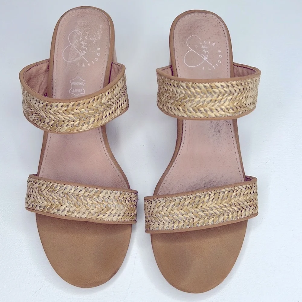 Oasis Society Backless Stacked Block Heels Sandals Tan Straw Size 9
